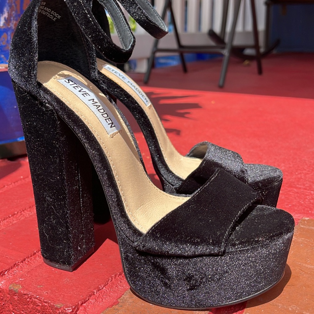 Steve Madden Gonzo Heel Size 5